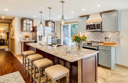 Pocono Summit House | Luxe Poconos Lake House w/Private Beach