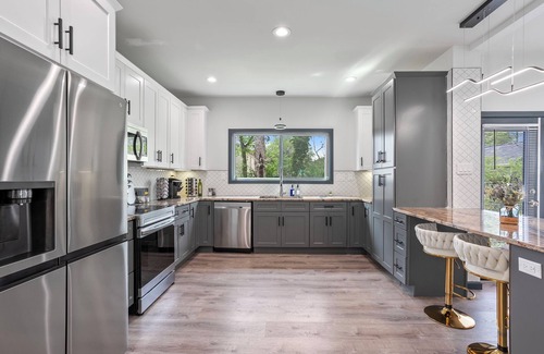 Pittsburgh House | Luxe Retreat with Arcades + Board Games in downtown Atlanta