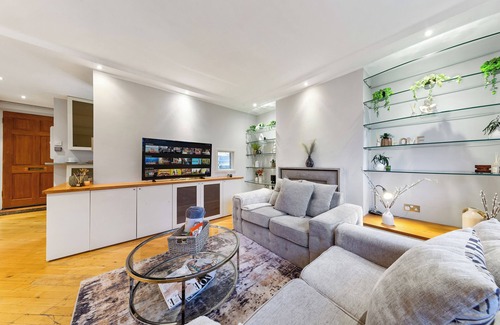 Town Apartment | Luxe Stays Putney & Stamford