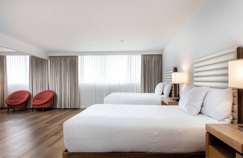 Los Angeles Hotel | Luxe Sunset Boulevard Hotel