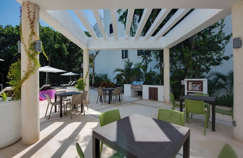 Akumal Apartment | Luxe Tao Riviera Resort Condo w/Beach & Golfing!