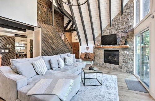 Lake Arrowhead House | Luxe Timberland Villa with Lake Arrowhead Access!