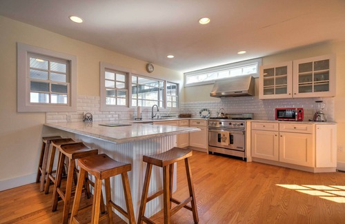 East Quogue House | Luxe Waterfront East Quogue Home w/Beach On-Site!