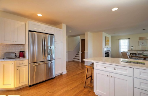 East Quogue House | Luxe Waterfront East Quogue Home w/Beach On-Site!