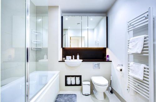 Docklands Apartment | Luxee Apartment by Excel