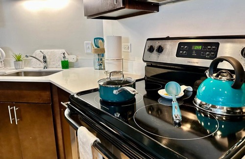 Near South Side Apartment | Luxéry Stay Chicago - Themed Units! Close to Downtown, McCormick Place & Wintrust Arena