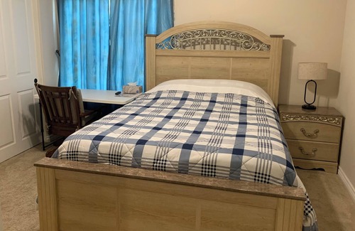 Alessandro Heights House | LuxHome Suite C, Luxurious getaway in Riverside's safest neighborhood