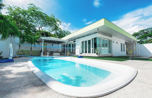 Esterillos Oeste Villa | Luxirous villa with private pool