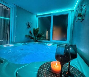 Sibiu Apartment | Luxor - Jacuzzi&Cozy Apartments