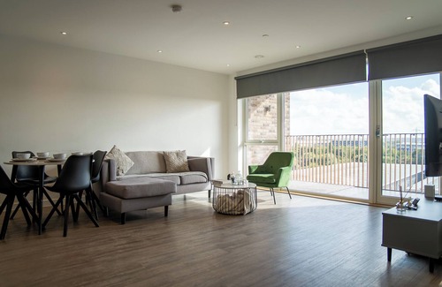 Gascoigne Apartment | Luxora - luxury 2 bedroom property