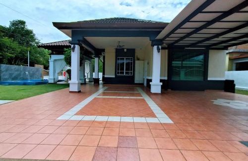 Baru Sikamat Villa | Luxpro Private Pool Bungalow Seremban