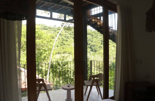 Playa Hermosa Cobano House | Luxury 2-bedroom house in beautiful Playa Hermosa Santa Teresa - Pool, AC, WiFi