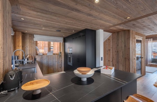 Saint-Marcel Ski Chalet | Luxurious Chalet with Pool, Spa, Cinema, and Lift - Close to Ski Slopes
