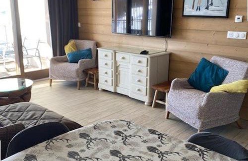 Arc-1600 Apartment | Luxueux 3 pièces aux Arcs 1600 avec piscine et spa, wifi, parking couvert, skis aux pieds - FR-1-461A-16