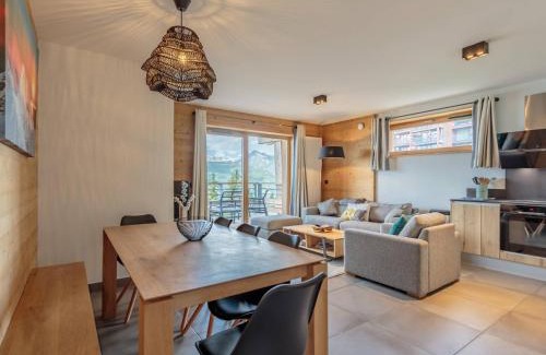 Arc-1800 Apartment | Luxueux appart 5 Cristaux, 3 chambres, spa, ski-in/ski-out, parking, wifi - FR-1-352-54