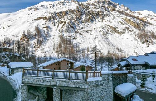 Val-d'Isere Apartment | Luxueux appartement avec piscine, WiFi et parking à Val-d'Isère - FR-1-694-102
