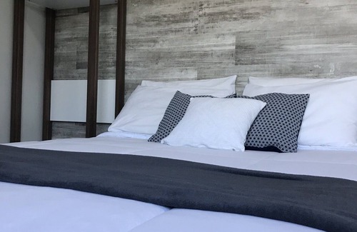 Baixo Grande Hotel | Luxuoso Apartamento Com Vista Para o Lago