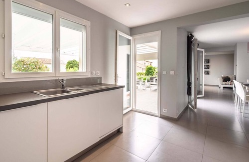 Saint-Genies-de-Fontedit Villa | Luxurious villa in Saint geniès de Fontedit with heated pool