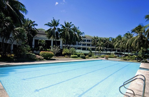 Bacolod Hotel | Luxur Place