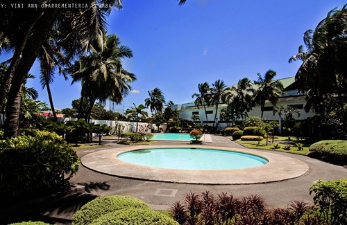 Bacolod Hotel | Luxur Place