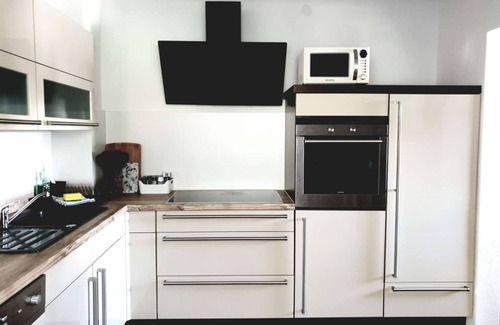 Solingen Apartment | Luxuriöse großzügige Wohnung mit 3 Schlafzimmer, Terrasse