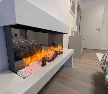Hedtberg Apartment | Luxuriöses Apartment,Neubau, 4 Personen, Parkplatz, Griechischer Stil