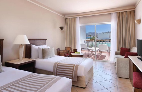 Dahab Hotel | Luxurious Room with Balcony and Sea Views, Hot Tub, and Pool – Relax in Dahab
