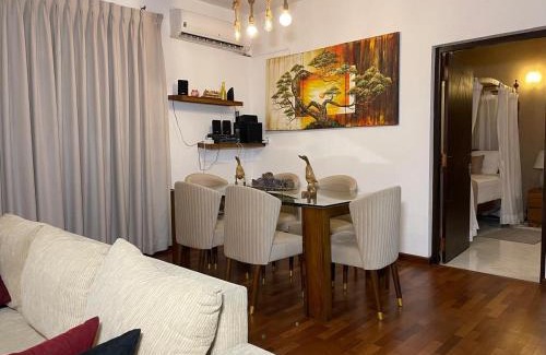 Thalapathpitiya Apartment | Luxurious Fully Furnished Apartment for Rent at 2000 Plaza, Colombo