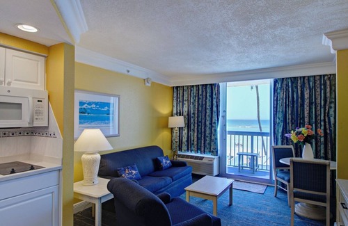 Ortona Park Resort | Luxurious 1 bedrroom suite in Daytona Beach Resort and Convention Center
