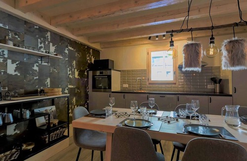 Val-Thorens Ski Chalet | Luxurious 130 m² chalet, 11 guests, mountain views, fireplace, 5 bedrooms