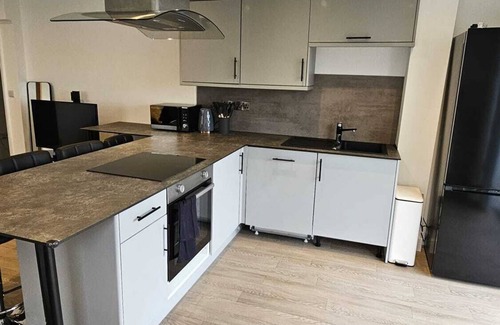 Bradford Apartment | Luxurious 2-bed Apartment, Duchy Cosy Corner