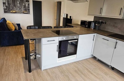 Bradford Apartment | Luxurious 2-bed Apartment, Duchy Cosy Corner