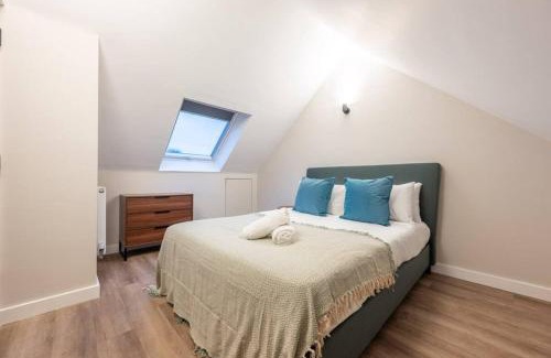 Whitchurch Apartment | Luxurious 2 Bed Apartment Cardiff Central