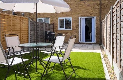 Dartford House | Luxurious 2-bed House in Dartford