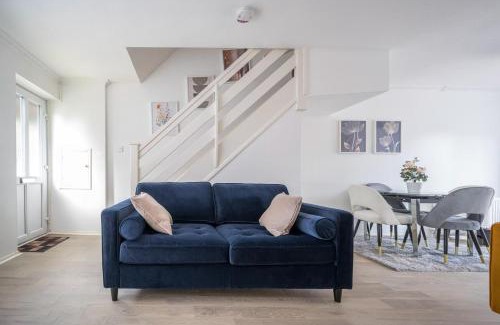Dartford House | Luxurious 2-Bed House in Dartford