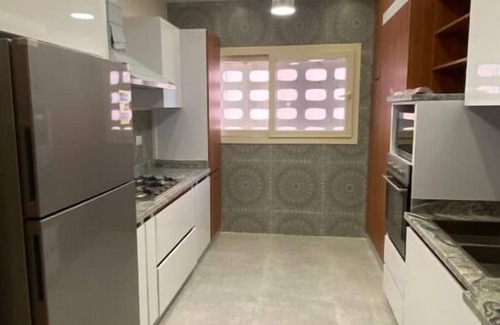 Dream Land Apartment | Luxurious 2BR and 2 Baths Apartment in DreamLand