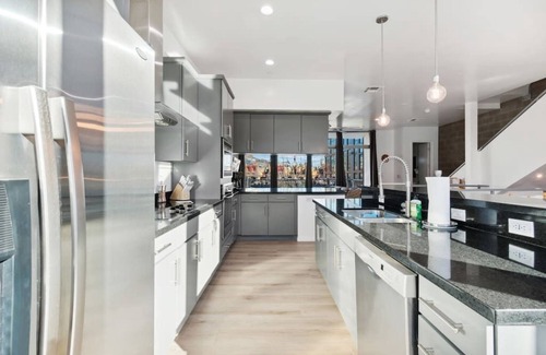 Riverside Apartment | Luxurious 2BR Loft with Balcony