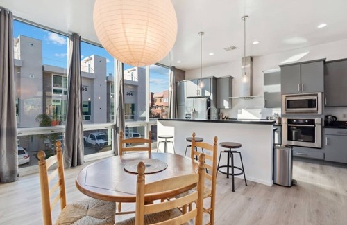 Riverside Apartment | Luxurious 2BR Loft with Balcony