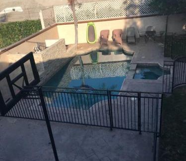 Del Rey Apartment | Luxurious 3 BD in Culver City with POOL &HOT SPA