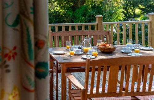 St Austell House | Luxurious 3 Bedroom New England Style Villa - Trewhiddle V7