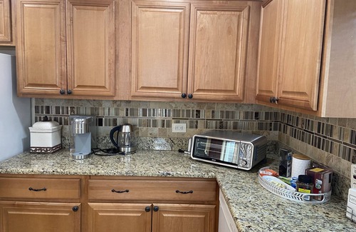 Des Plaines House | Luxurious 3 bedroom, 1.5 bath house near O'Hare International Airport