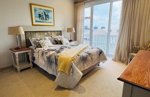 Pinnacle Point Apartment | Luxurious 3 Bedroom Villa