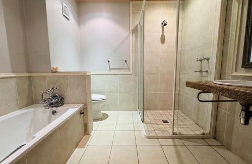 Pinnacle Point Apartment | Luxurious 3 Bedroom Villa