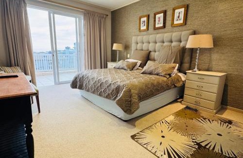 Pinnacle Point Apartment | Luxurious 3 Bedroom Villa