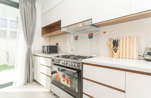 Dubai Villa | Luxurious 3 BR with Maid Room in Arabian Ranches 2