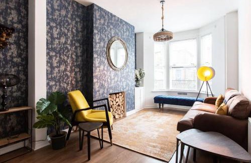 Ormeau House | Luxurious 4-Bed Townhouse in the Heart of Belfast