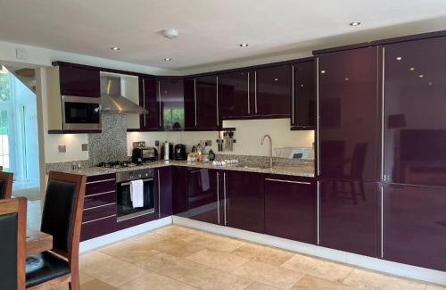 St Austell House | Luxurious 4 Bedroom New England Style Villa - Trewhiddle Villa 23