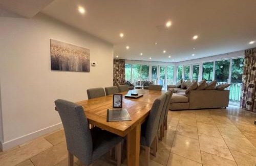 St Austell House | Luxurious 4 Bedroom New England Style Villa - Trewhiddle V17