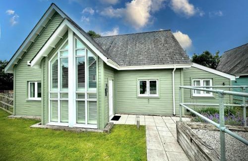 St Austell House | Luxurious 4 Bedroom New England Style Villa - Trewhiddle V13