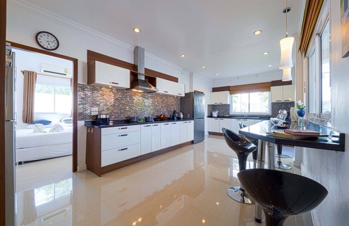 Hua Hin Villa | Luxurious 5-Bed Private Pool Villa - PV5